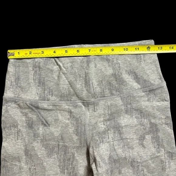 Athleta Capri Leggings Women's Small
Gray Athletic - Picture 9 of 10